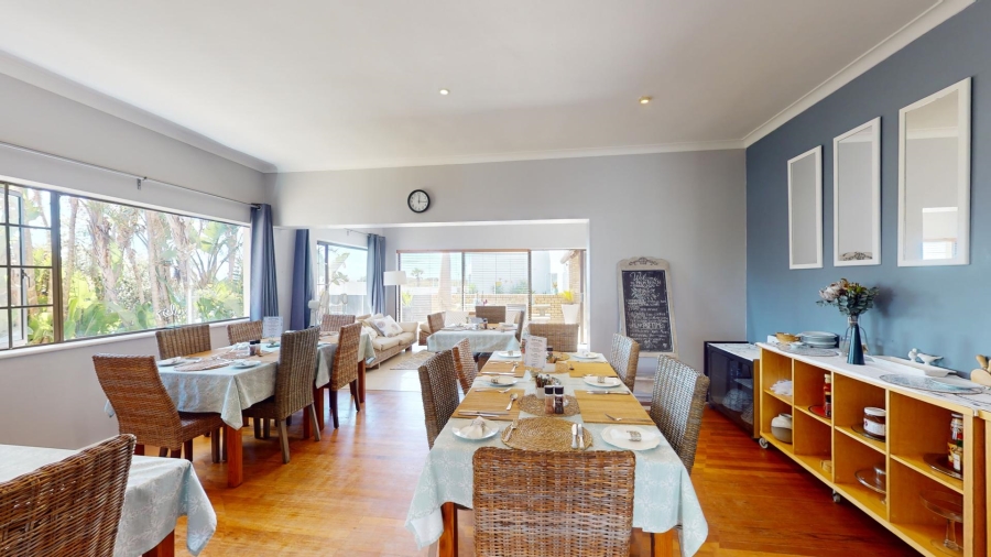 10 Bedroom Property for Sale in Summerstrand Eastern Cape